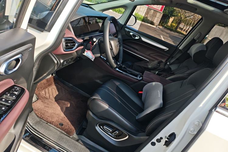 Used GAC Trumpchi M6 2023 PRO 270T DCT Luxury Edition Driver Seat