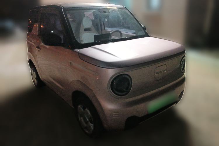 Used Geely Galaxy Panda 2023 Panda Mini 200km Endurance Bear Front Right 45 Deg