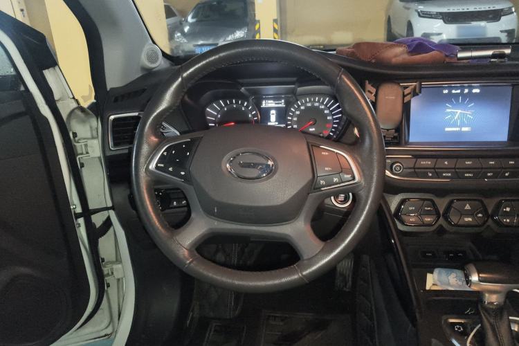 Used GAC Trumpchi GS4 2016 235T G-DCT Luxury Edition Steering Wheel