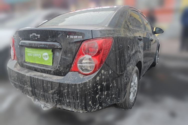 Used Chevrolet Aveo Sonic 2011 Sedan 1.4L Manual Transmission SE