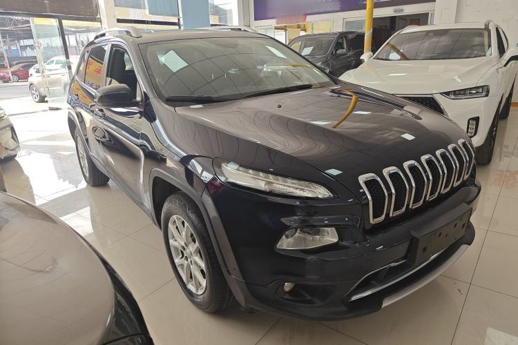 Used Jeep Cherokee 2016 2.4L Professional Smart Version