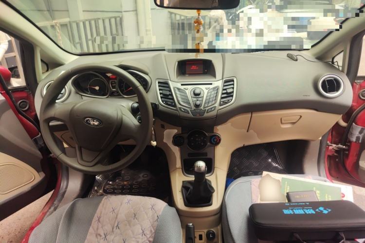 Used Ford Fiesta 2011 Hatchback 1.5L Manual Fashion Edition Center Console