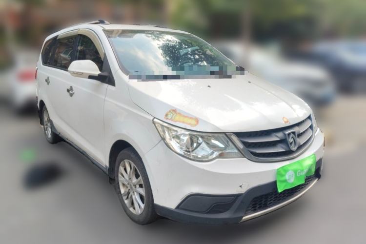 Used Baojun 730 2014 1.5L manual standard trim 7 seats