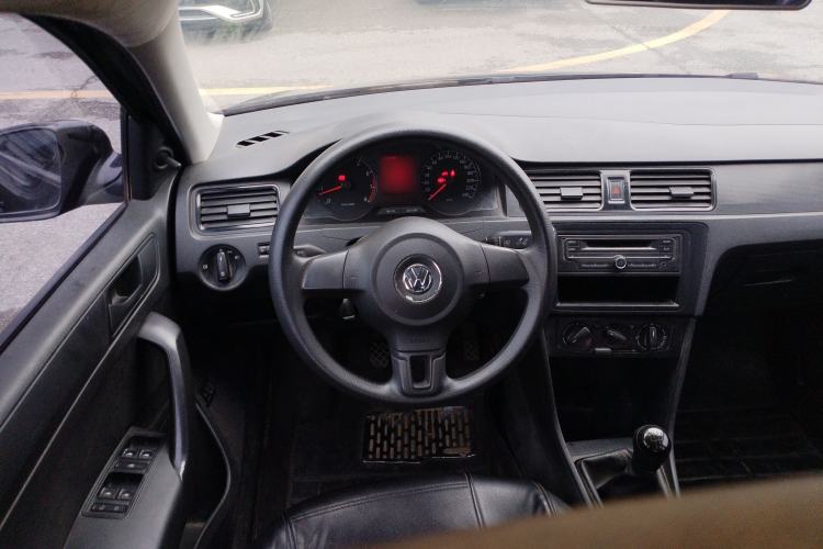 Used Volkswagen Santana 2015 1.4L Manual Fashion Edition Steering Wheel