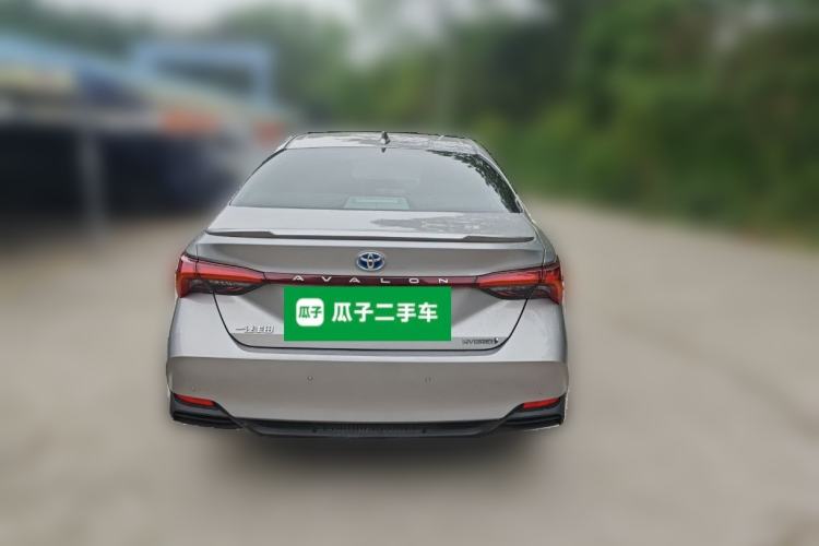 Used Toyota Avalon 2019 Dual-Engine 2.5L Luxury Edition China VI Standard