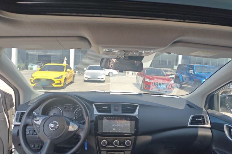 Used Nissan Sylphy 2021 Classic 1.6XL CVT Luxury Edition Center Console
