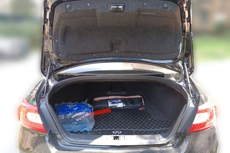 Used Infiniti M Series 2012 M25L Elegance Edition