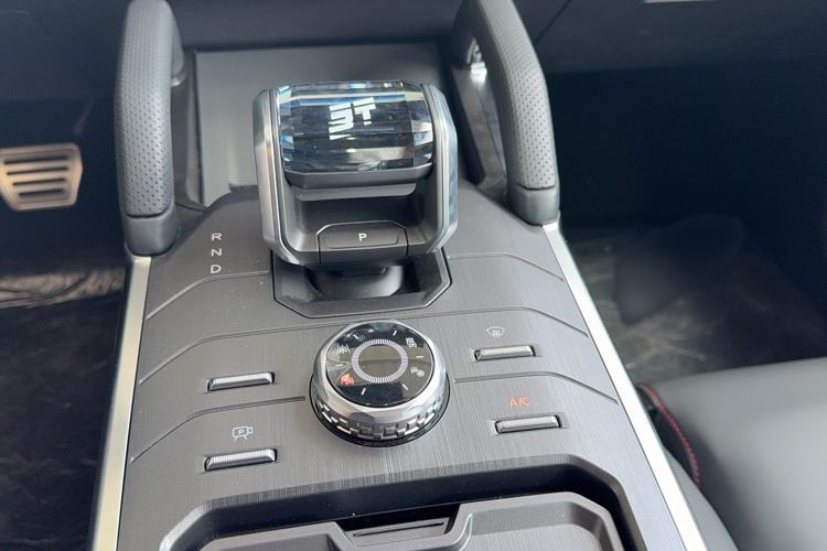 Used JETOUR Traveler C-DM 2025 C-DM 129KM Star & Moon Goddess Gear Lever