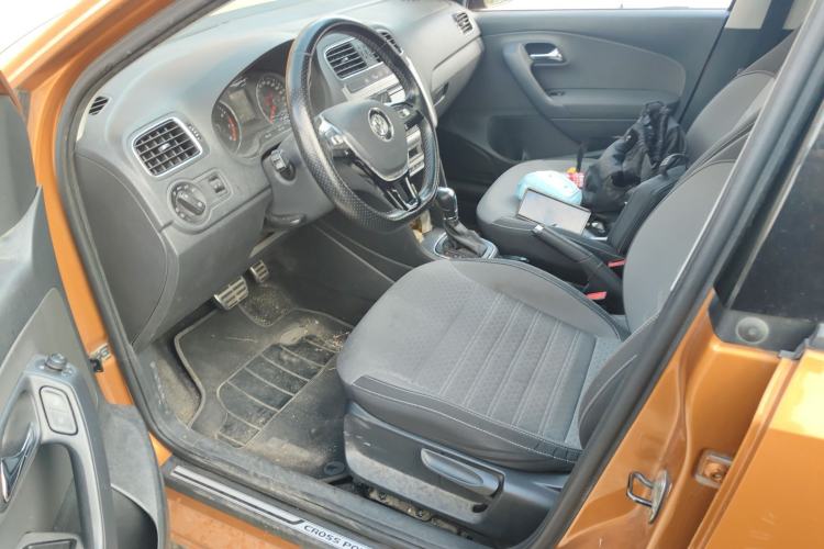 Used Volkswagen Polo 2016 1.6L Cross Polo Automatic