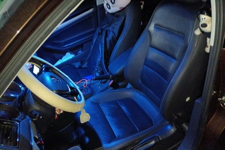 Used Volkswagen Sagitar 2015 1.6L Automatic Comfort Model
