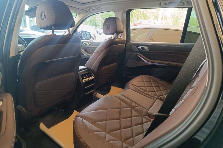 Used BMW X5 2022 Restyled xDrive 30Li Luxury Version M Sport Package