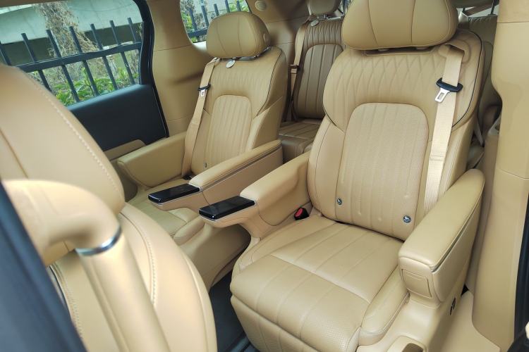 Used VOYAH Dream 2024 PHEV Ultra-Long Range Flagship Edition
