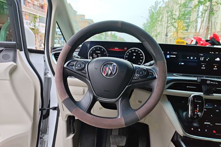 Used Buick GL8 2021 ES Landtrek 653T Comfort Edition
