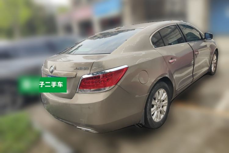 Used Buick LaCrosse 2011 2.4L SIDI Luxury Edition Rear Right 45 Deg