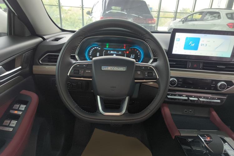 Used JETOUR X70 2024 1.5T DCT Enjoyment Edition 5 Seats
