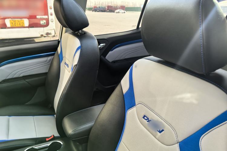 Used Soueast DX3 2018 EV Flagship Model Interior 3