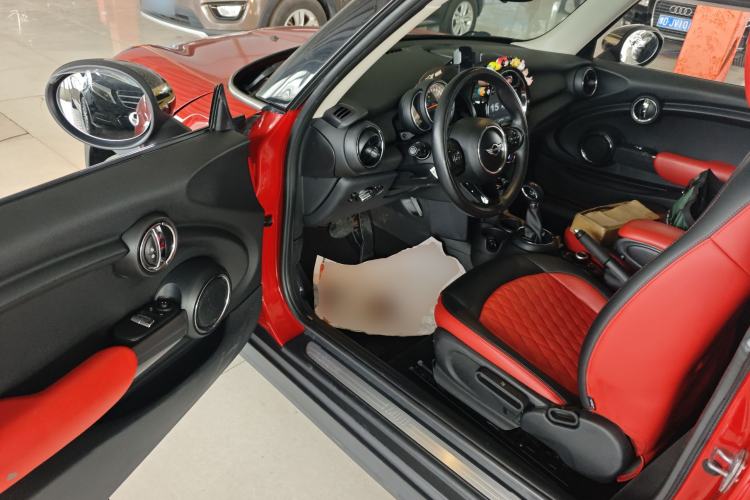 Used MINI 2016 1.2T ONE Pioneer Edition Driver Seat