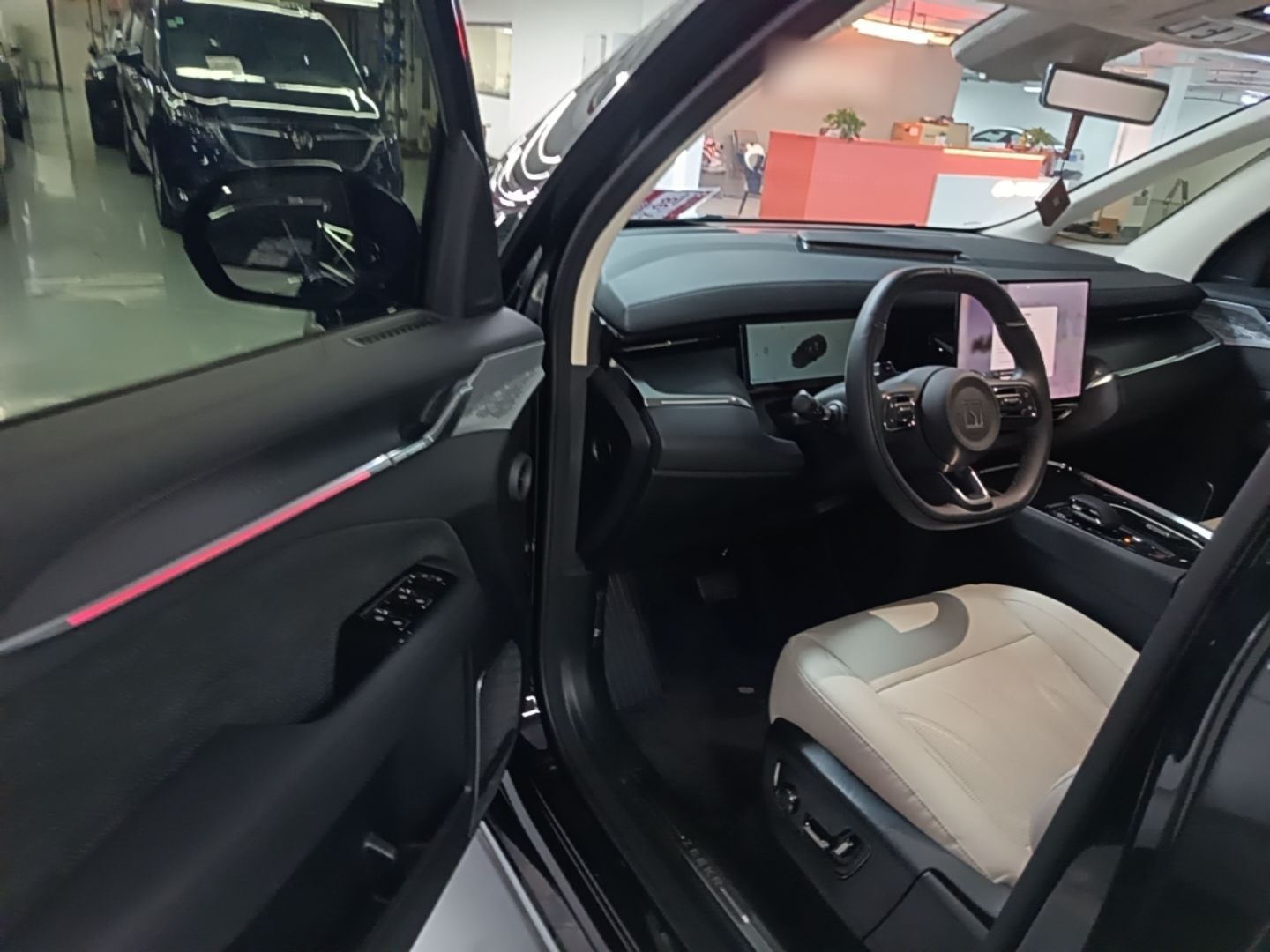 Zeekr 009 2024 GAC Trumpchi — снимка 18