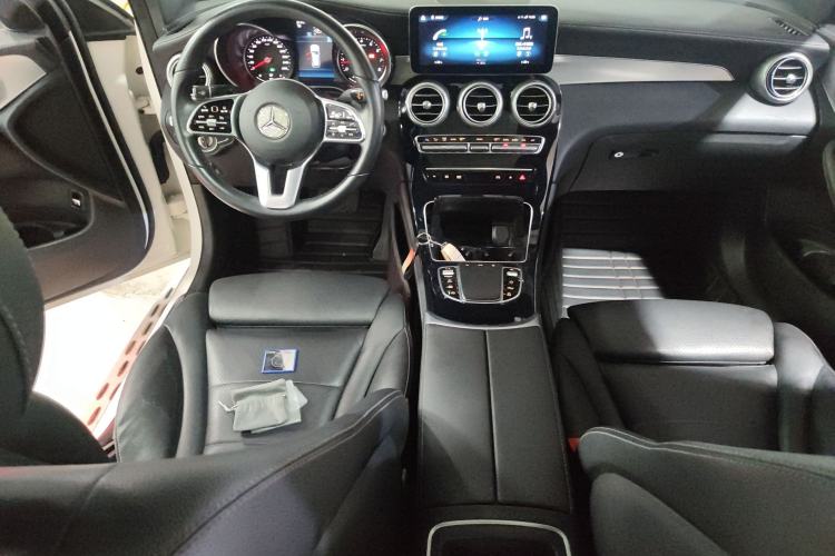 Used Mercedes-Benz GLC 2020 GLC 260 L 4MATIC Dynamic Model Center Console