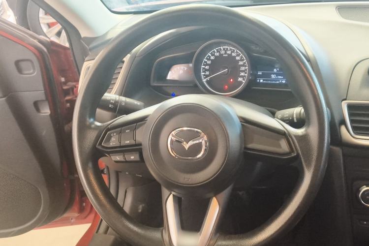 Used Mazda 3 Axela 2017 Sedan 1.5L Automatic Luxury Model Emission Standard China V Steering Wheel
