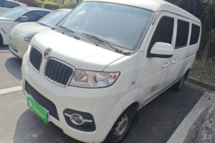 Used Jinbei Hiace X30 2023 1.5L Wealthy-Style Passenger Van 5/6/7-Seater Non-Air-Conditioned Version SWC15M