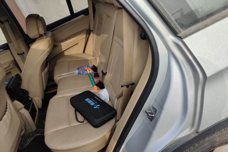 Used BMW X5 2011 xDrive35i Luxury Model
