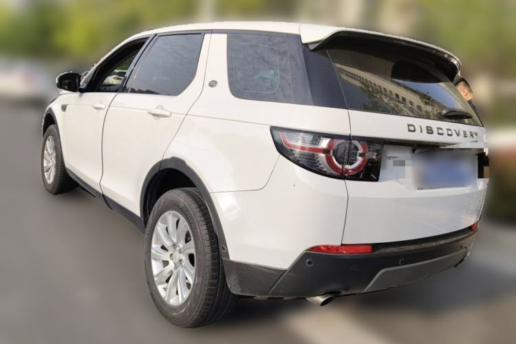 Used Land Rover Discovery Sport 2018 240 PS SE Version Rear Left 45 Deg
