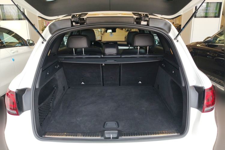 Used Mercedes-Benz GLC 2020 GLC 300 L 4MATIC Dynamic Edition Trunk