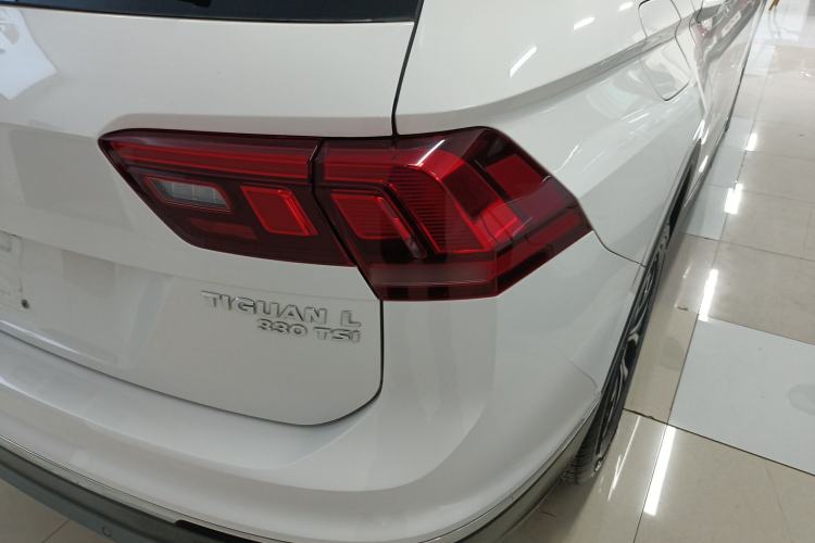 Used Volkswagen Tiguan L 2018 330TSI Automatic Two-Wheel Drive Luxury Edition Exterior 3