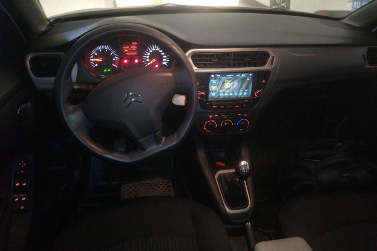 Used Citroen Elysee 2015 Zhishang Edition 1.6L Manual Fashion Model
