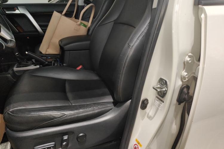 Used Toyota Prado 2016 3.5L Automatic TX-L NAVI
