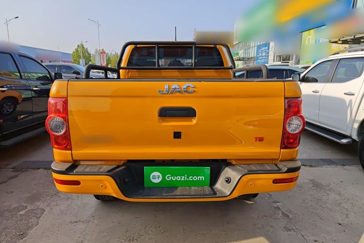 Used JAC Group T6 2022 2.0T Diesel Two-Wheel Drive Engineering Version with Long Wheelbase