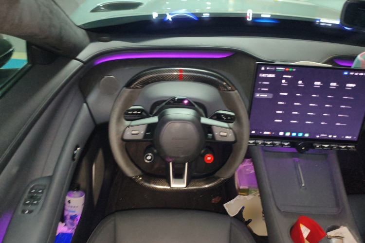 Used Xiaomi Auto YU7 2025 Ultra-Long Range High-Performance All-Wheel-Drive Max Edition
