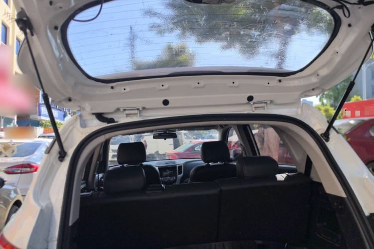 Used CHANGAN CS35 2016 1.6L Automatic Luxury Model China V Standard Trunk