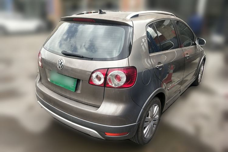 Used Volkswagen Golf 2011 1.4TSI Cross Golf Rear Right 45 Deg