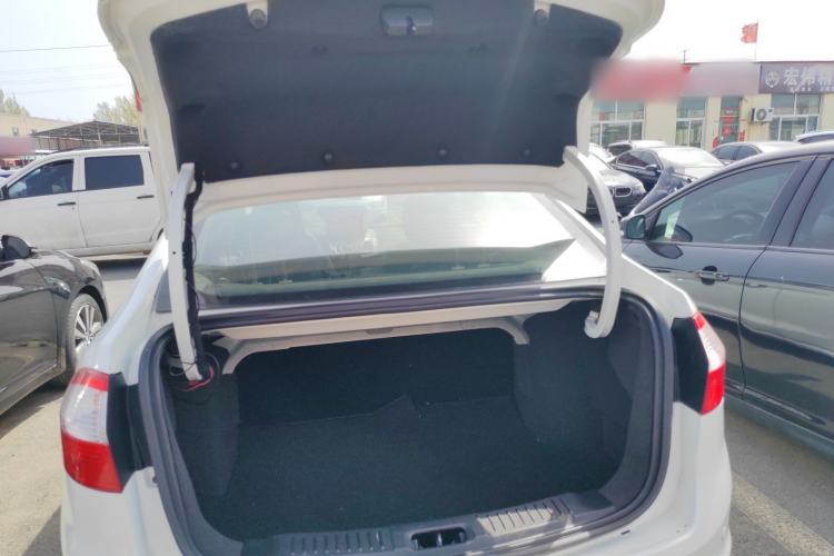 Used Ford Fiesta 2013 Sedan 1.5L Automatic Fashion Edition Trunk