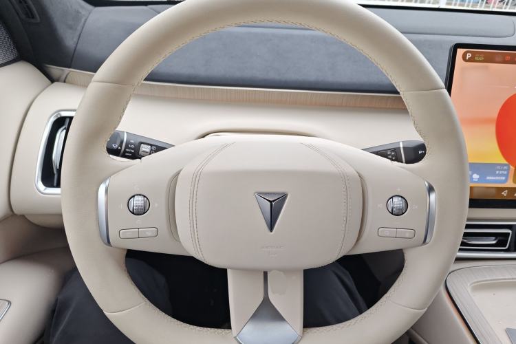 Used Deepal S09 2025 Four-Wheel Drive Ultra+ Custom Edition