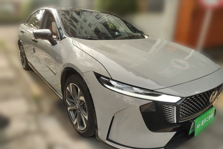 Used Mazda EZ-6 2024 Range-Extended 200 Luxury Edition Front Right 45 Deg