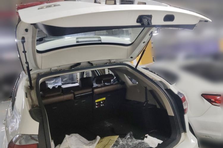 Used BYD S7 2015 2.0T Upgraded Automatic Luxury Version Trunk