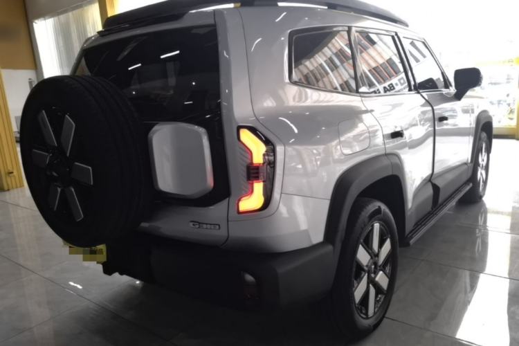 Used Deepal G318 2024 Four-Wheel-Drive Air Suspension Model
