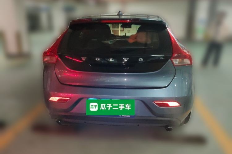 Used Volvo V40 2014 2.0T Zhiya Edition
