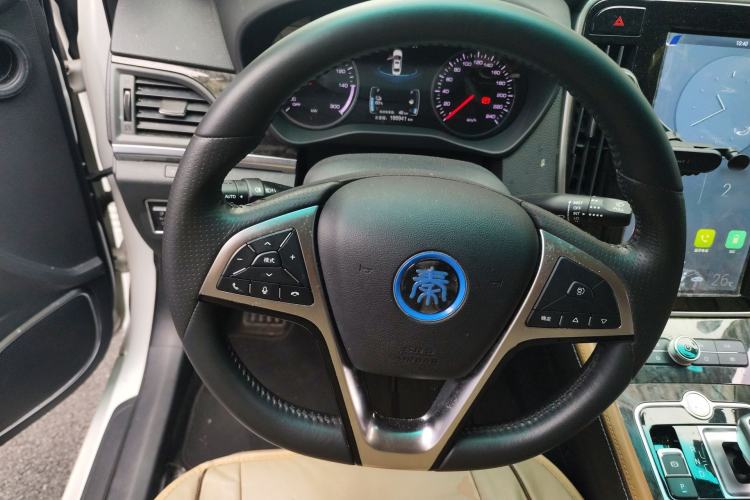 Used BYD Qin New Energy 2017 1.5T Luxury Model Steering Wheel