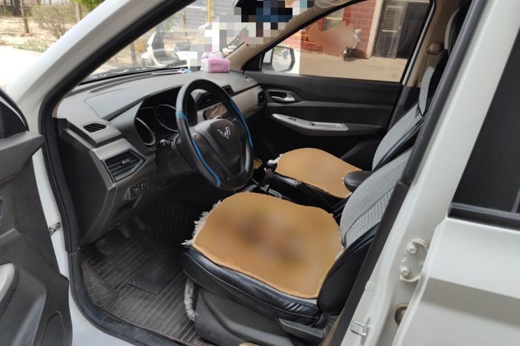 Used Wuling Hongguang 2018 1.5L S Comfort Model L2B Driver Seat