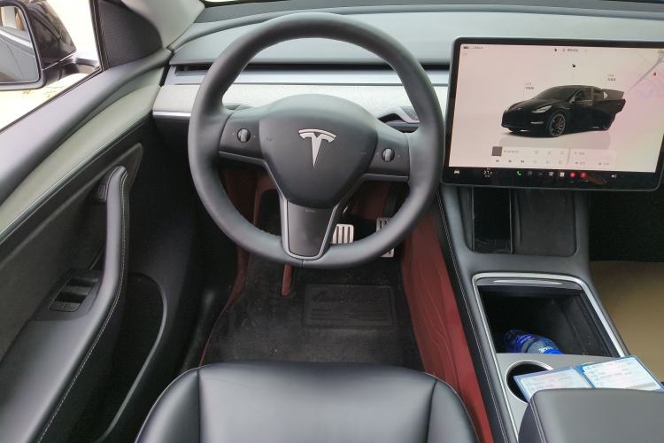 Used Tesla Model Y 2023 High-Performance All-Wheel-Drive Version Steering Wheel