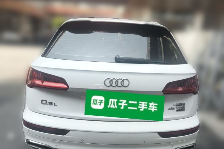 Used Audi Q5L 2018 40 TFSI Prestige Fashion Edition China VI Rear