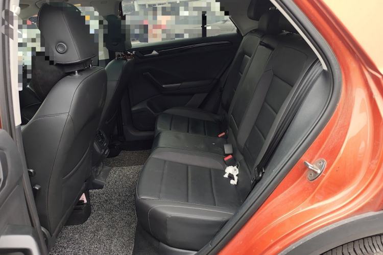 Used Volkswagen T-ROC 2018 280TSI DSG Two-Wheel-Drive Comfort Version China V Standard Left Rear Seat