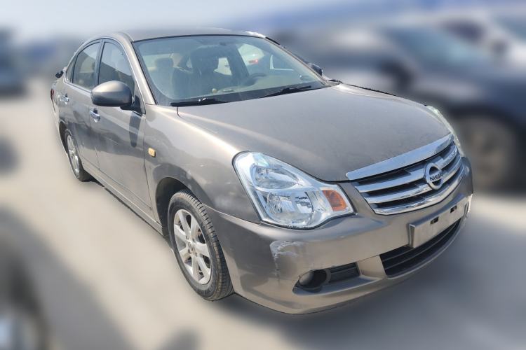 Used Nissan Sylphy 2012 Classic 1.6XE Automatic Comfort Edition Front Right 45 Deg
