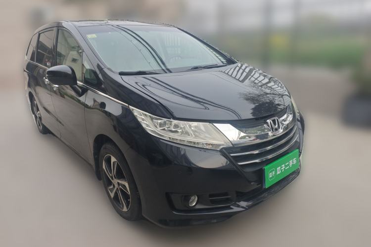 Used Honda Odyssey 2015 2.4L Smart Edition Front Right 45 Deg