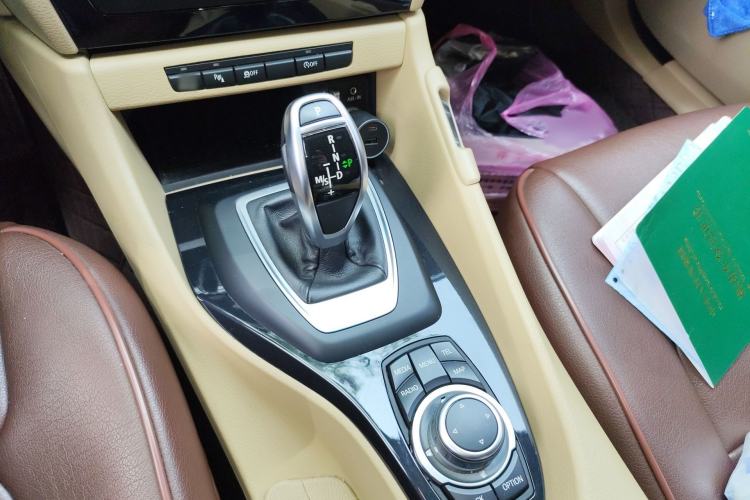 Used BMW X1 2015 sDrive18i Leading Edition
