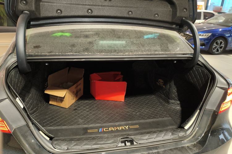 Used Toyota Camry 2021 2.0G Luxury Edition